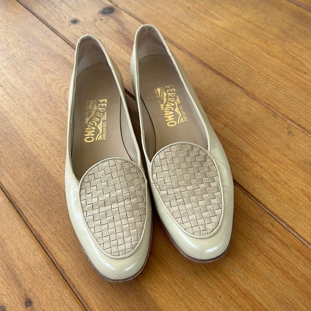 Salvatore FERRAGAMO Leather Loafers Flats size 9